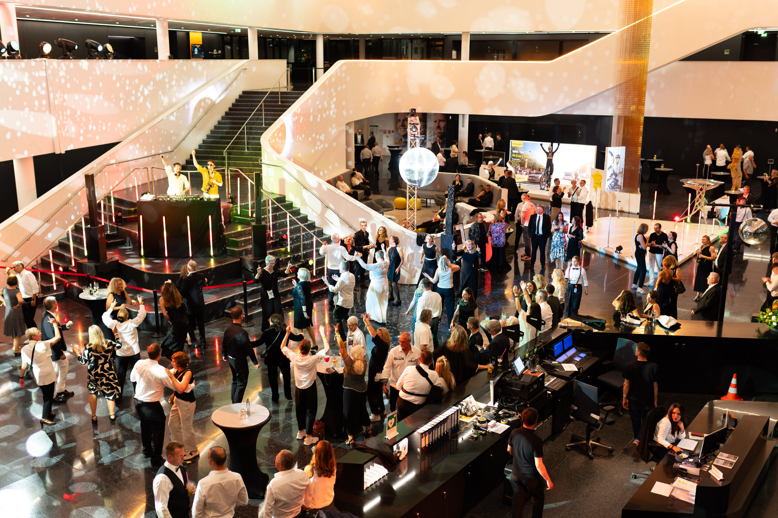 Dj-roman-white-muenchen-bayern-weddings-events-corporate-events-hannover-continental-reifen-1