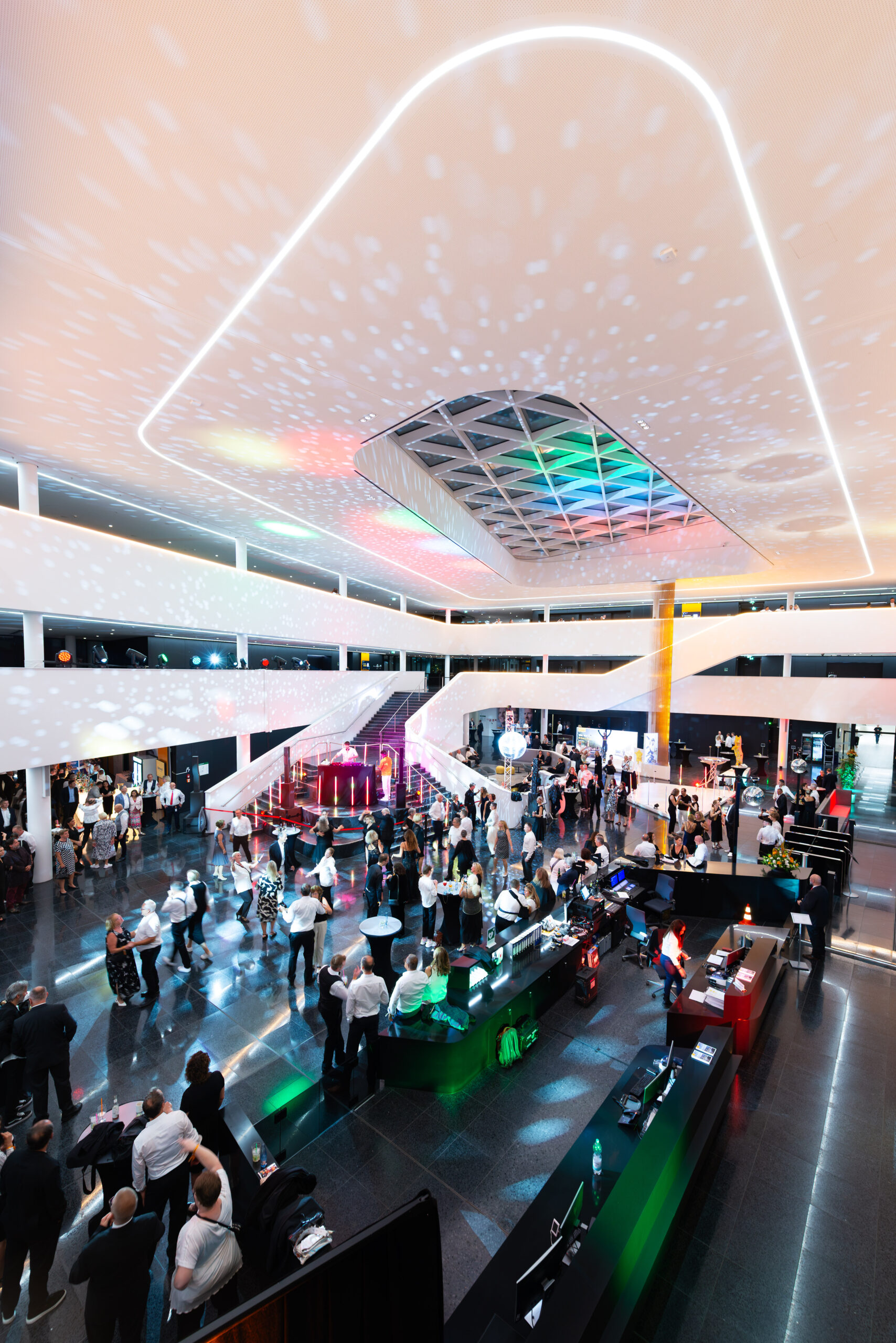 Dj-roman-white-muenchen-bayern-weddings-events-corporate-events-hannover-continental-reifen-8